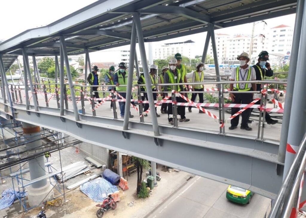 รฟม. ลงพื้นที่ติดตามตรวจสอบความปลอดภัยโครงการรถไฟฟ้าสายสีเหลือง ช่วงลาดพร้าว – สำโรง