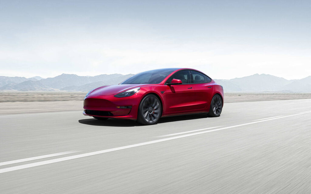 Tesla สร้างสถิติใหม่ ส่งมอบรถยนต์มากกว่า 405,000 คันในไตรมาสที่ 4 ปี 2022