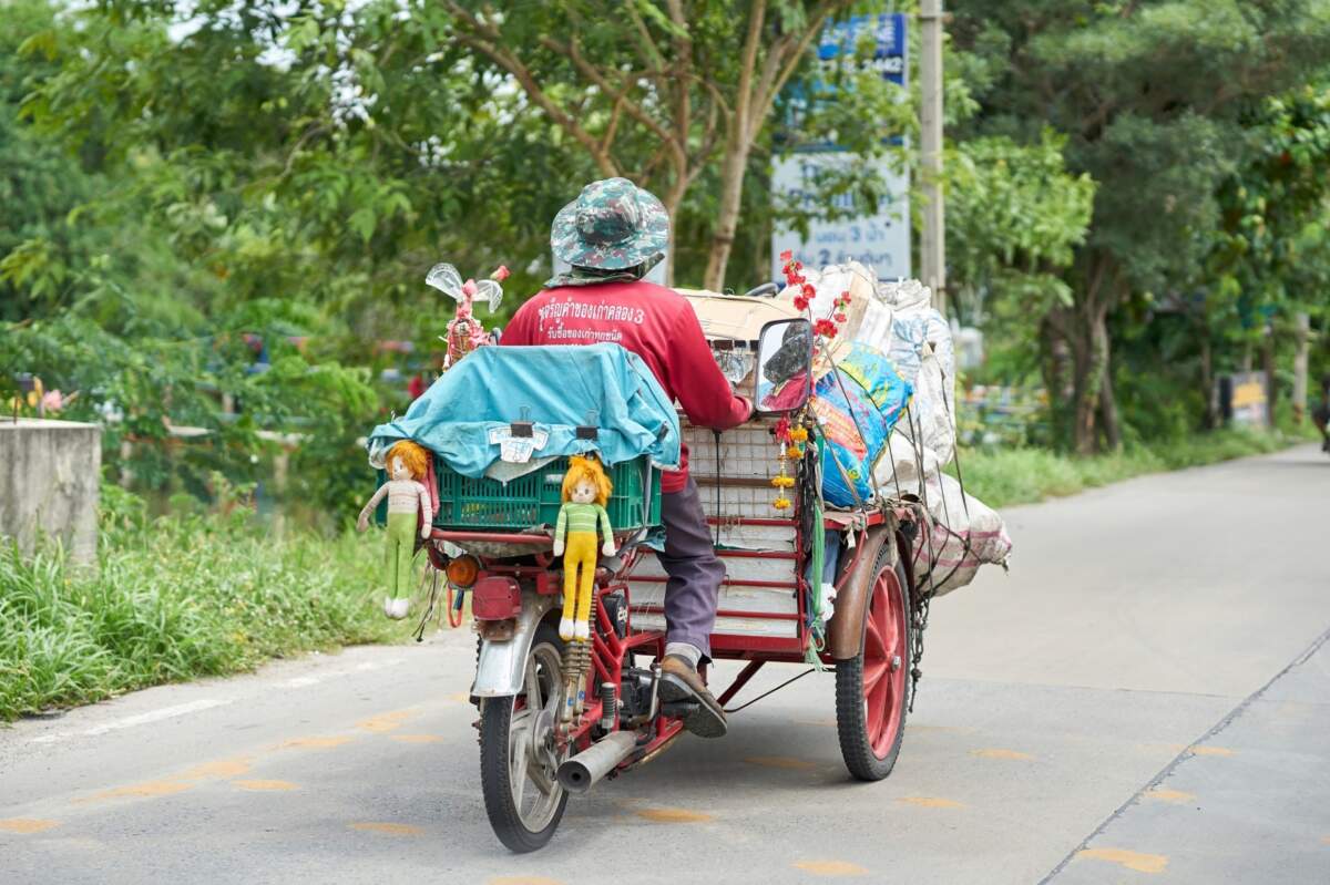 การรีไซเคิลขยะพลาสติกที่ถูกกำจัดอย่างไม่ถูกต้องในประเทศไทย สามารถลดการปล่อยก๊าซเรือนกระจกได้ถึง 28 ล้านตันภายในปี 2573