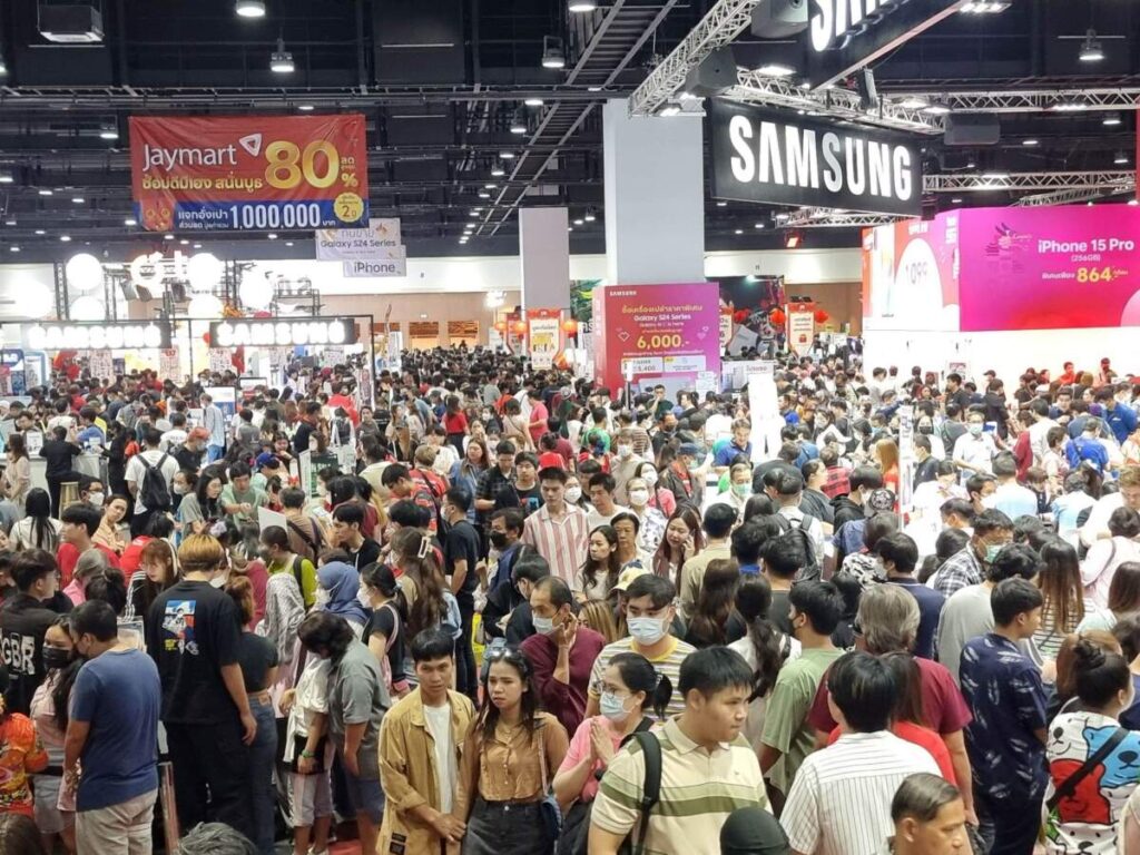 Thailand Mobile Expo 2024 คึกคักตามคาด ผนึกกำลังพันธมิตรวงการมือถือร่วมกระตุ้นเศรษฐกิจรับต้นปี