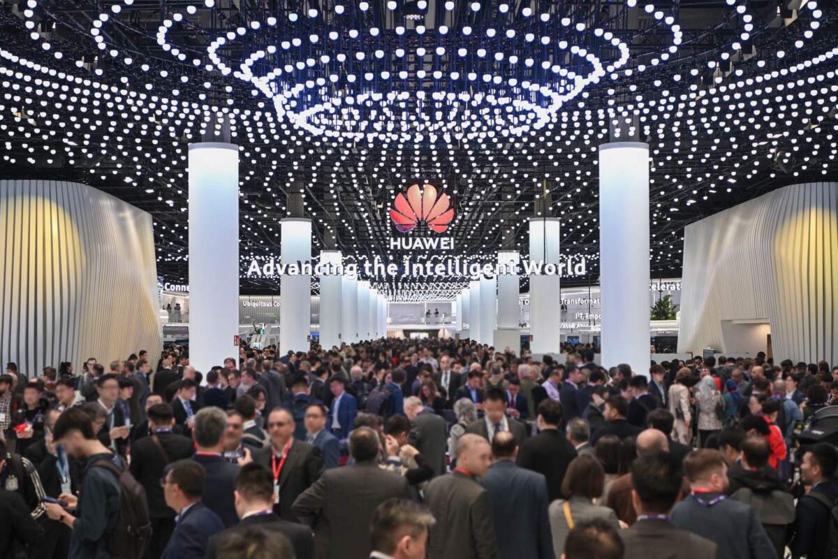 Huawei หนุนผู้ให้บริการเครือข่ายรับปีแรกของบริการ 5.5G เชิงพาณิชย์ ในงาน MWC 2024