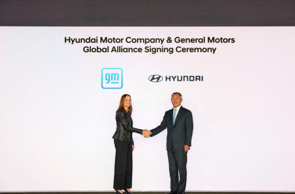 Hyundai และ GM ลงนามในบันทึกความเข้าใจ ร่วมกันพัฒนายานพาหนะ ห่วงโซ่อุปทาน และ เทคโนโลยีพลังงานสะอาด