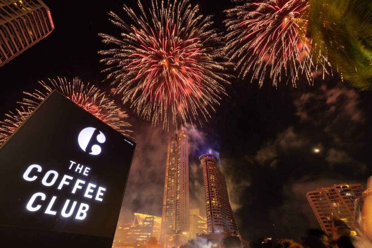 The Coffee Club ชวนสัมผัสประสบการณ์ "New Year Celebration Set" ดินเนอร์หรูริมแม่น้ำเจ้าพระยา พร้อมบรรยากาศพลุสุดตระการตาส่งท้ายปี