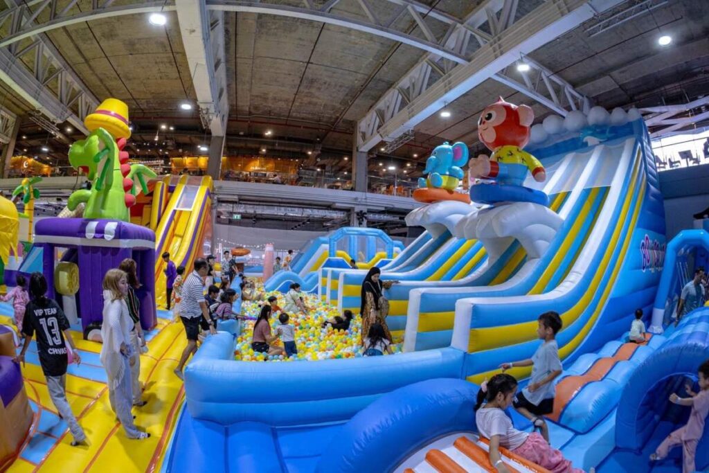 เซ็นทรัล หาดใหญ่ ผุด "Bouncetopia" บ้านลมยักษ์ธีมฮาวาย ดึงดูดครอบครัว สร้างแลนด์มาร์คใหม่แดนใต้