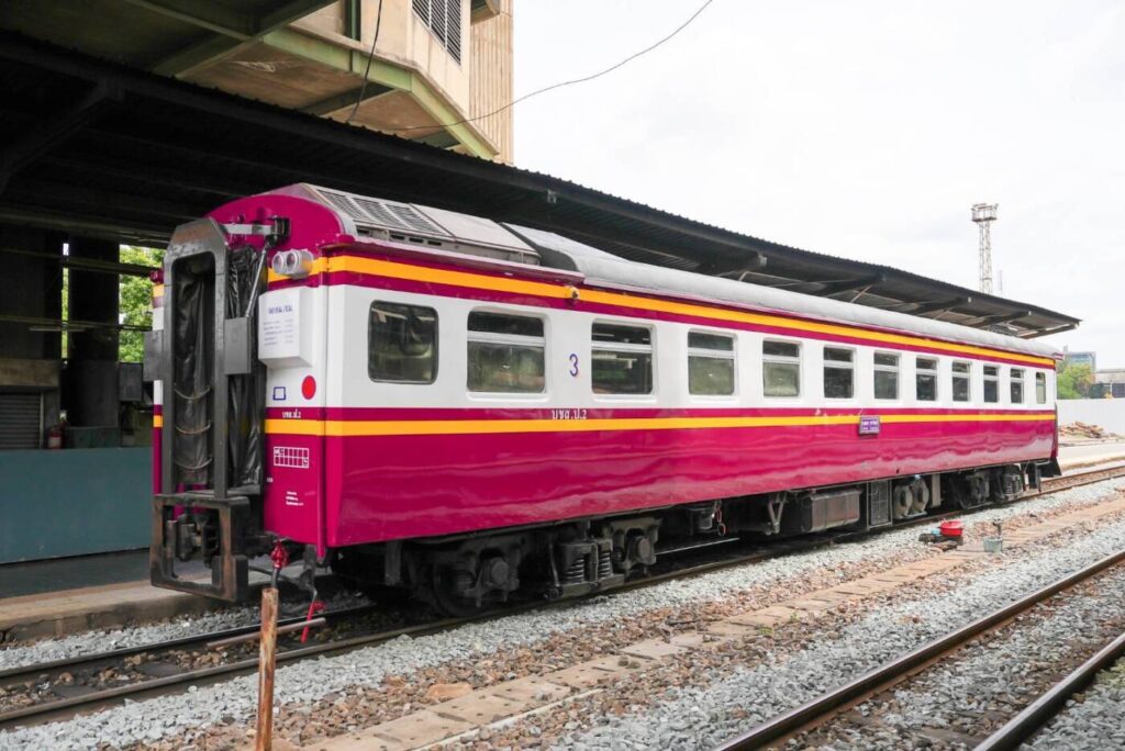 พลิกโฉมรถไฟไทย! รฟท. ทุ่มงบ 295 ล้าน ปรับปรุงรถชั้น 3 เป็นแอร์เย็นฉ่ำ เริ่มสัมผัสแรก พ.ค. 69